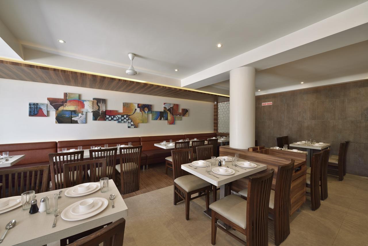Ankleshwar The Eastern Hotel מראה חיצוני תמונה