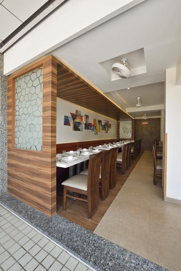 Ankleshwar The Eastern Hotel מראה חיצוני תמונה