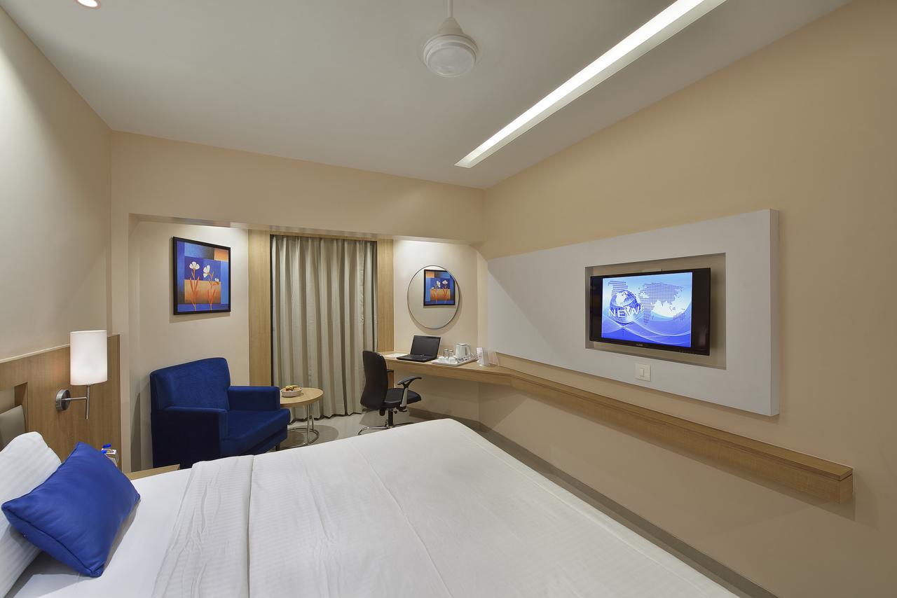 Ankleshwar The Eastern Hotel מראה חיצוני תמונה